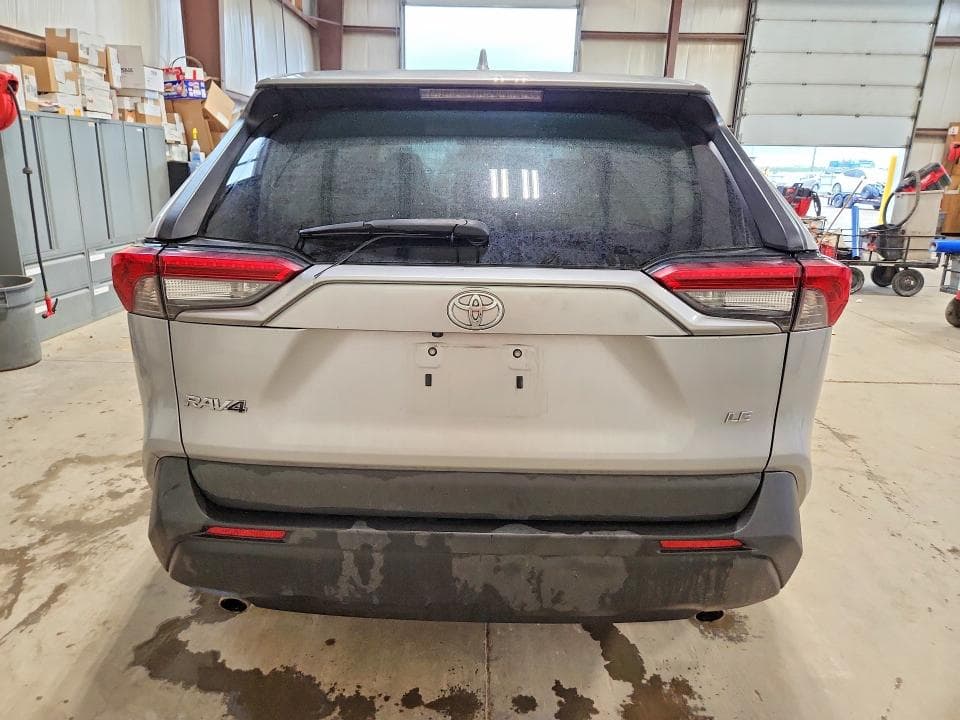 2022 TOYOTA RAV4 LE 6