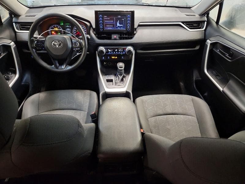2022 TOYOTA RAV4 LE 8