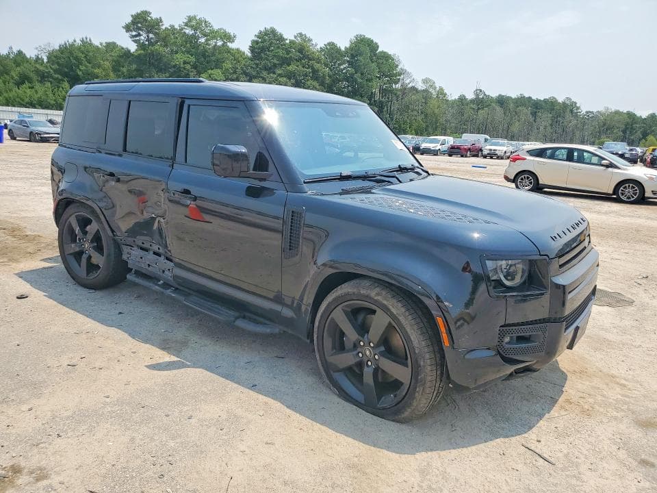 2025 LAND ROVER DEFENDER 110 X-DYNAMIC SE 4