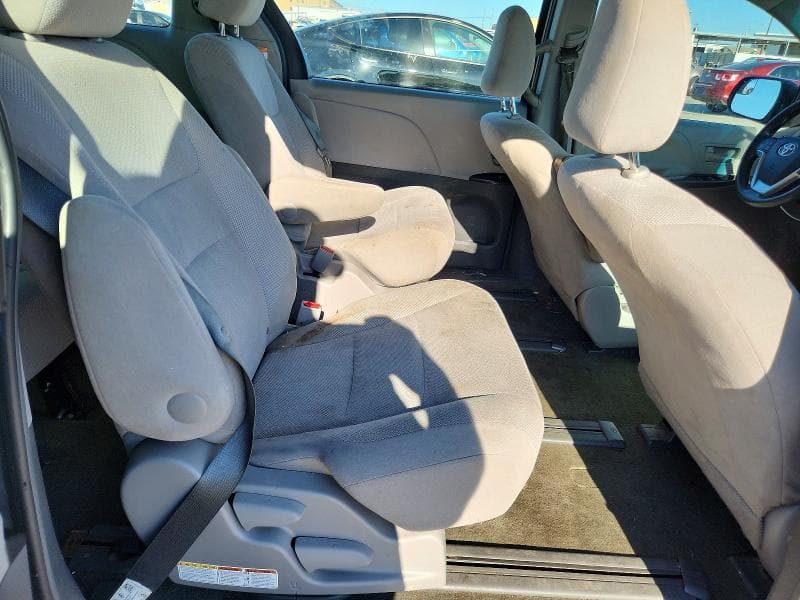 2017 TOYOTA SIENNA L 7-PASSENGER 11