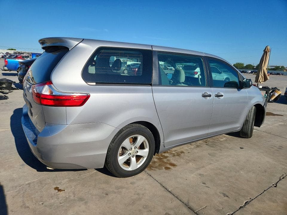 2017 TOYOTA SIENNA L 7-PASSENGER 3