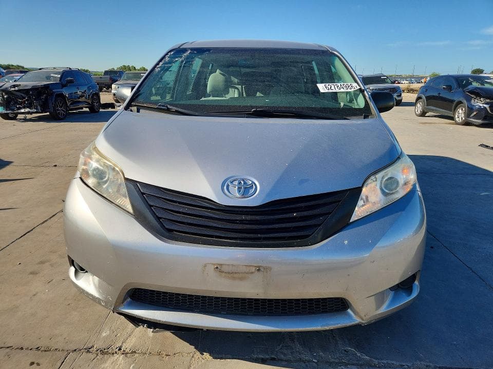 2017 TOYOTA SIENNA L 7-PASSENGER 5