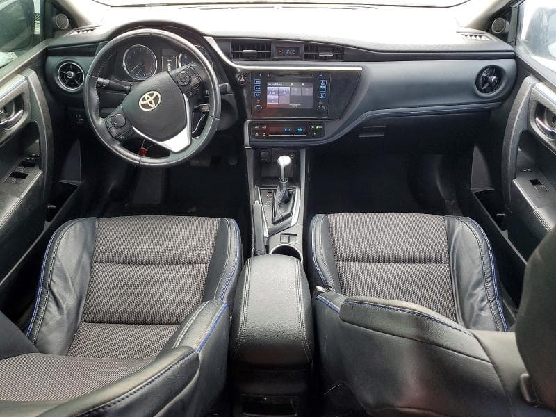 2019 TOYOTA COROLLA SE 8