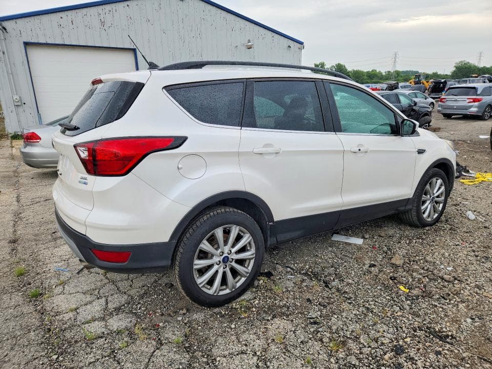 2019 FORD ESCAPE SEL 3