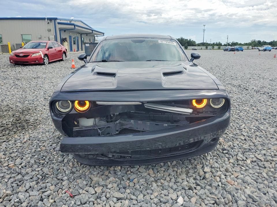 2018 DODGE CHALLENGER SXT 5