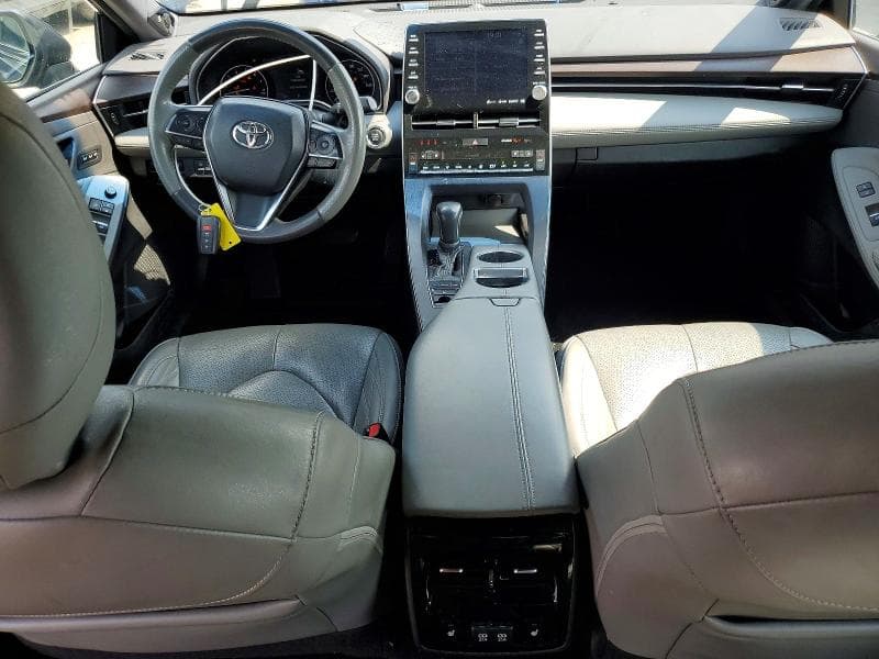 2020 TOYOTA AVALON LIMITED 8