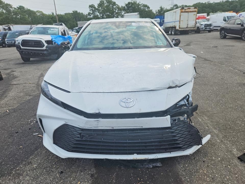 2026 TOYOTA CAMRY LE 5
