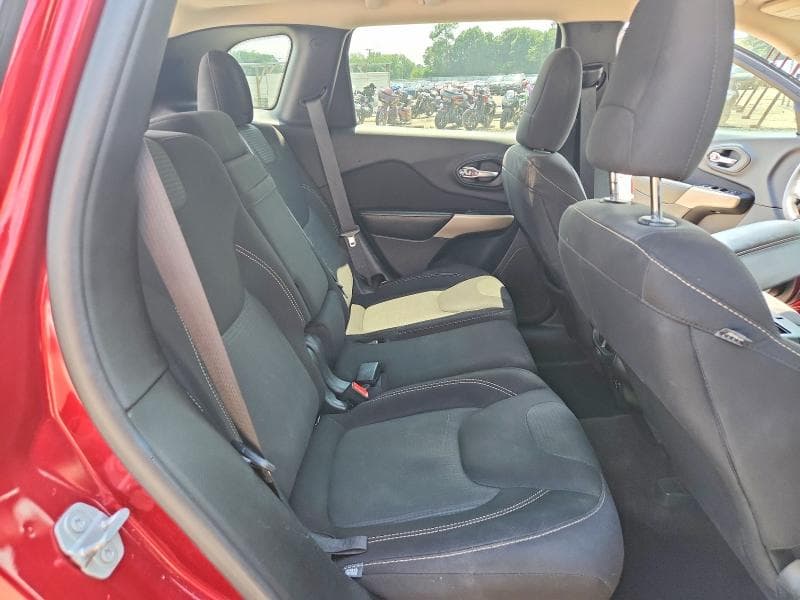 2017 JEEP CHEROKEE LATITUDE 11