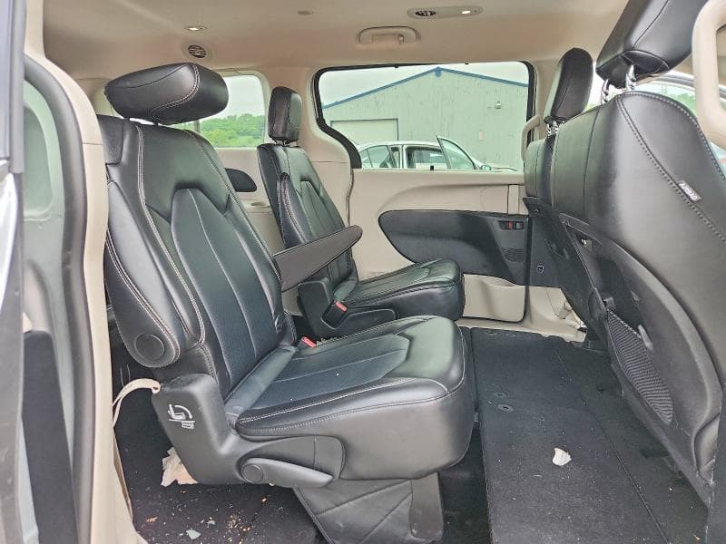 2024 CHRYSLER PACIFICA TOURING L 11