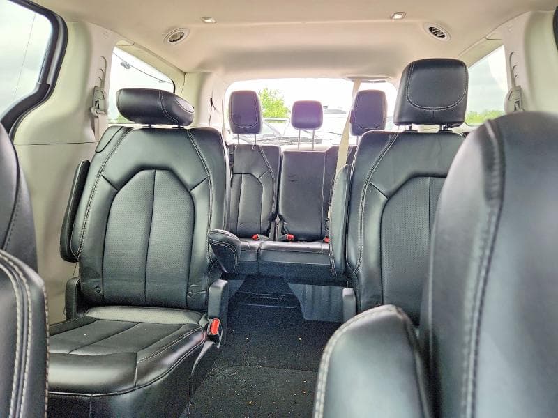 2024 CHRYSLER PACIFICA TOURING L 10