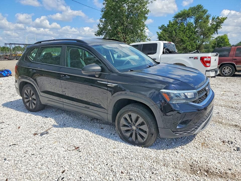 2022 VOLKSWAGEN TAOS S 4