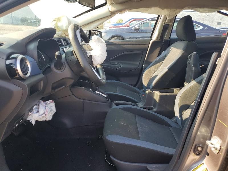 2025 NISSAN VERSA SV 7