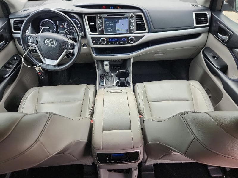 2018 TOYOTA HIGHLANDER XLE 8
