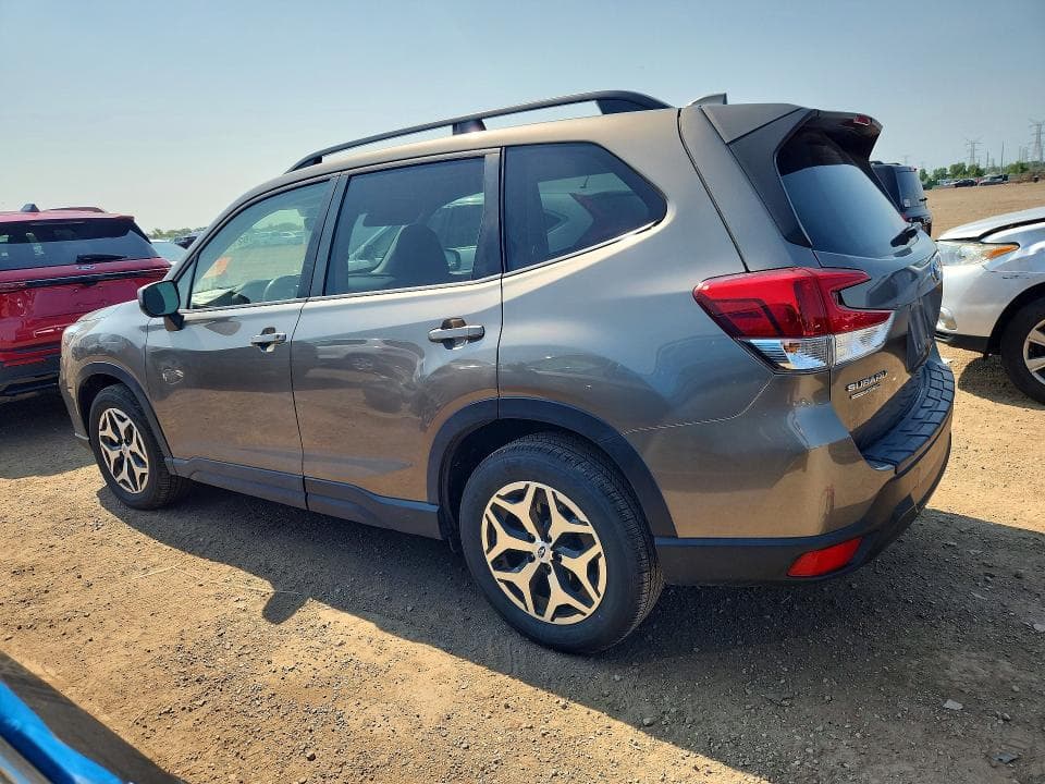 2021 SUBARU FORESTER PREMIUM 2