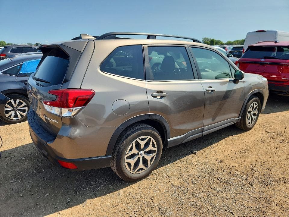 2021 SUBARU FORESTER PREMIUM 3