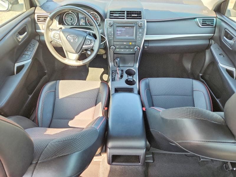 2017 TOYOTA CAMRY SE 8