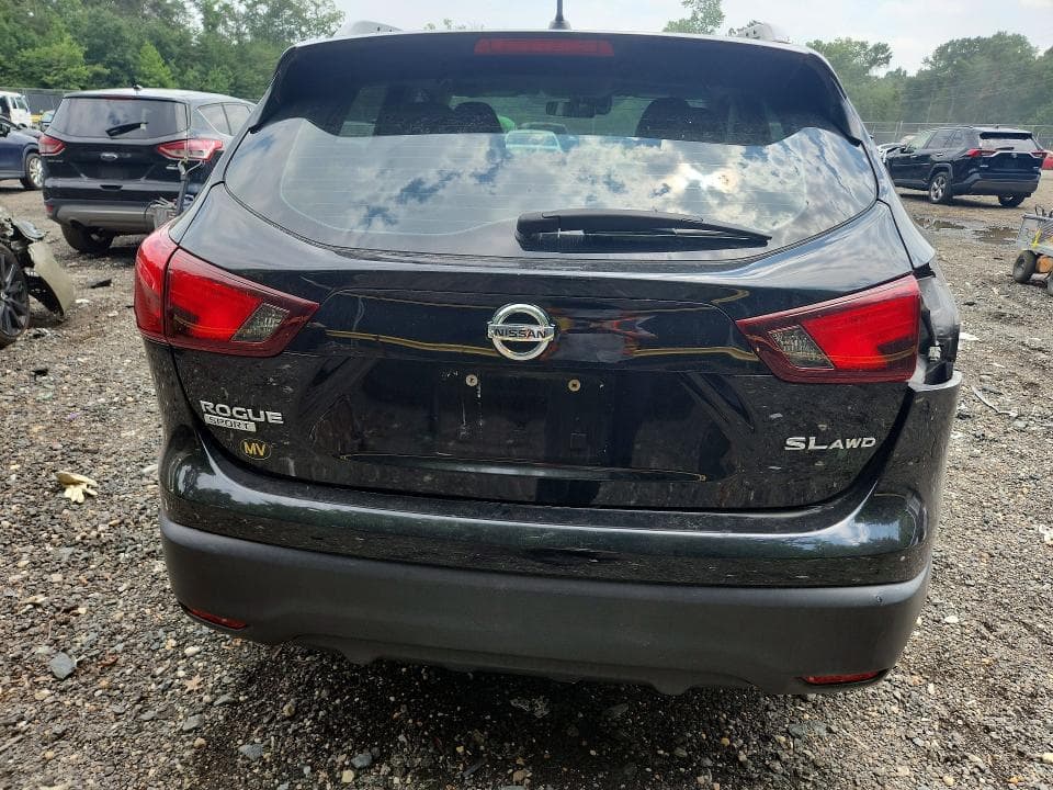 2017 NISSAN ROGUE SPORT SL 6