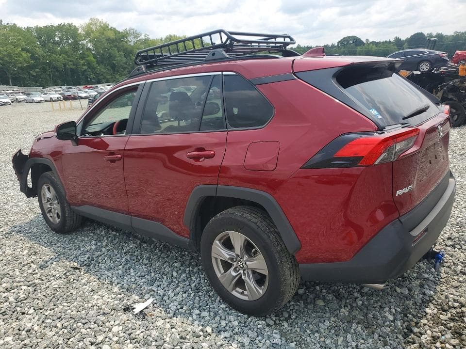 2023 TOYOTA RAV4 XLE 2