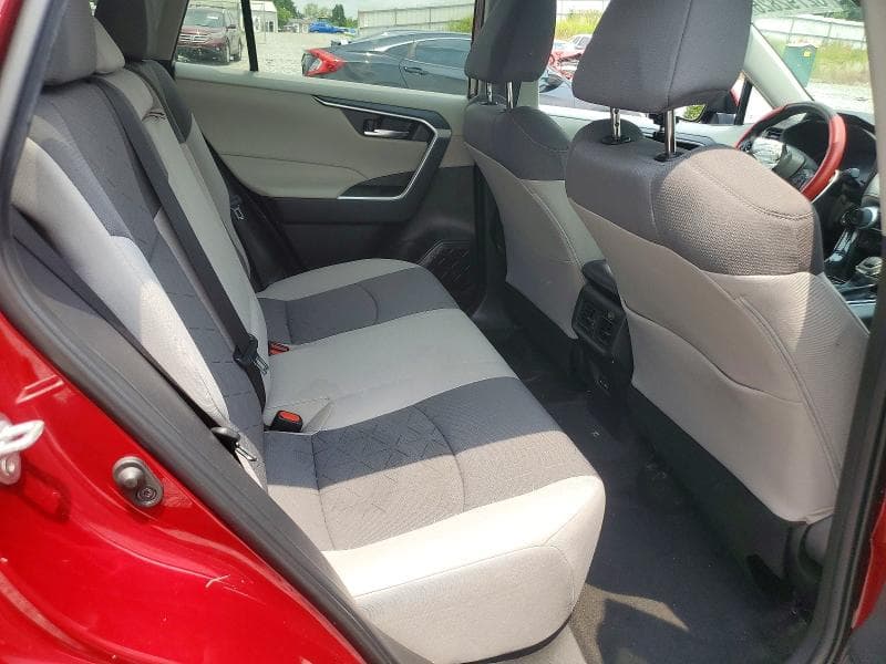 2023 TOYOTA RAV4 XLE 10