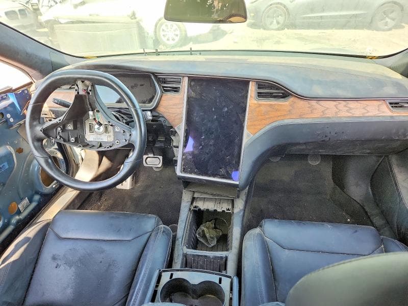2020 TESLA MODEL S 8