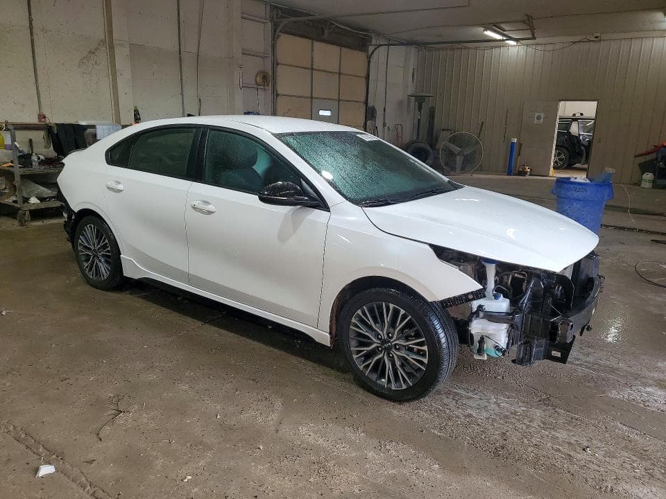 2024 KIA FORTE GT LINE 4