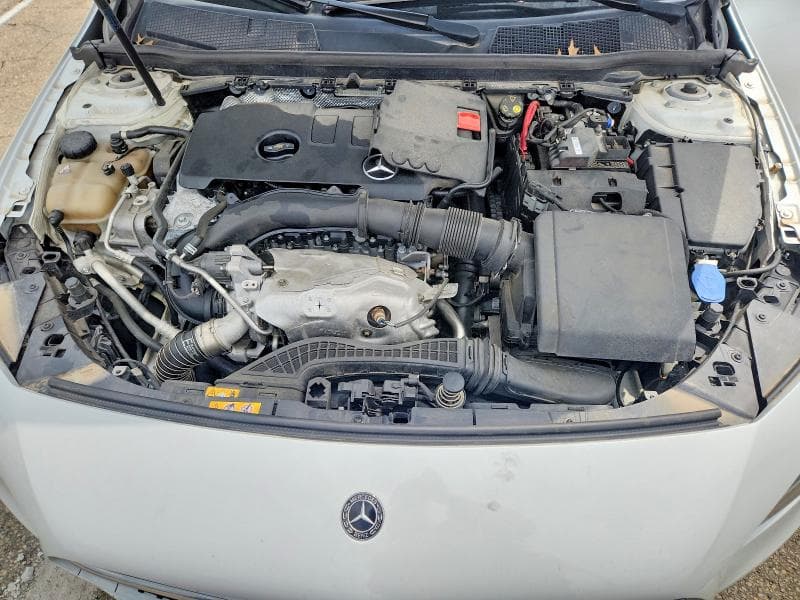 2019 MERCEDES-BENZ A 220 11