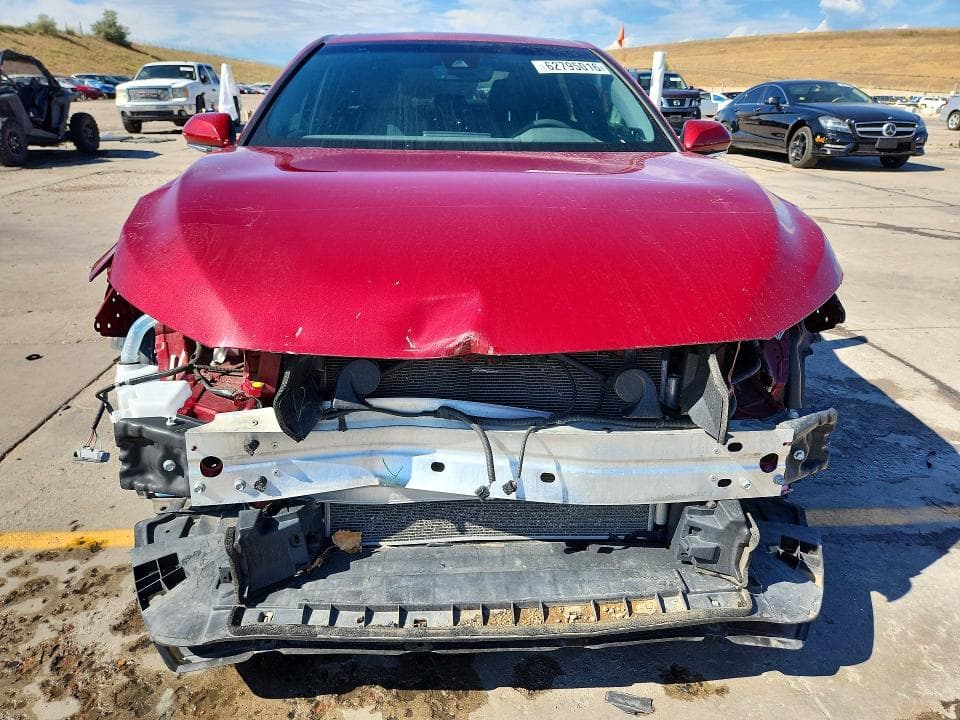 2019 TOYOTA AVALON LIMITED 5