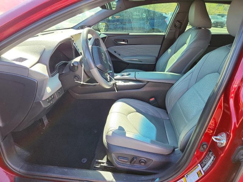 2019 TOYOTA AVALON LIMITED 7