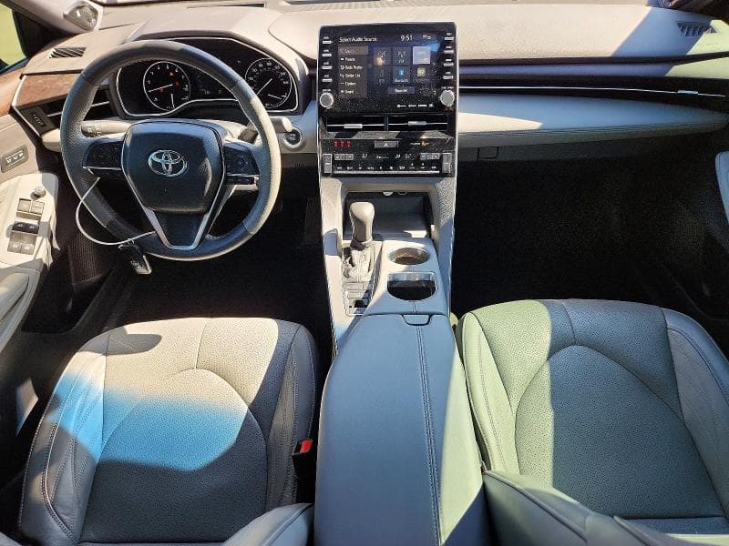 2019 TOYOTA AVALON LIMITED 8