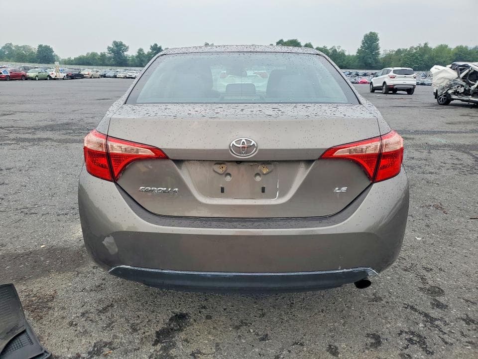 2018 TOYOTA COROLLA LE 6