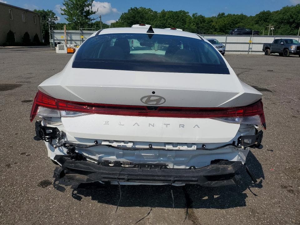 2025 HYUNDAI ELANTRA SEL 6