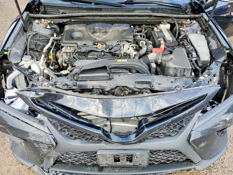 2019 TOYOTA CAMRY 11