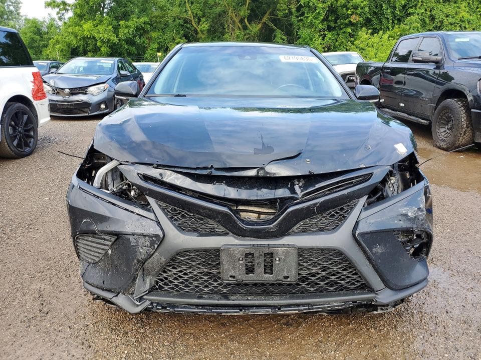 2019 TOYOTA CAMRY 5