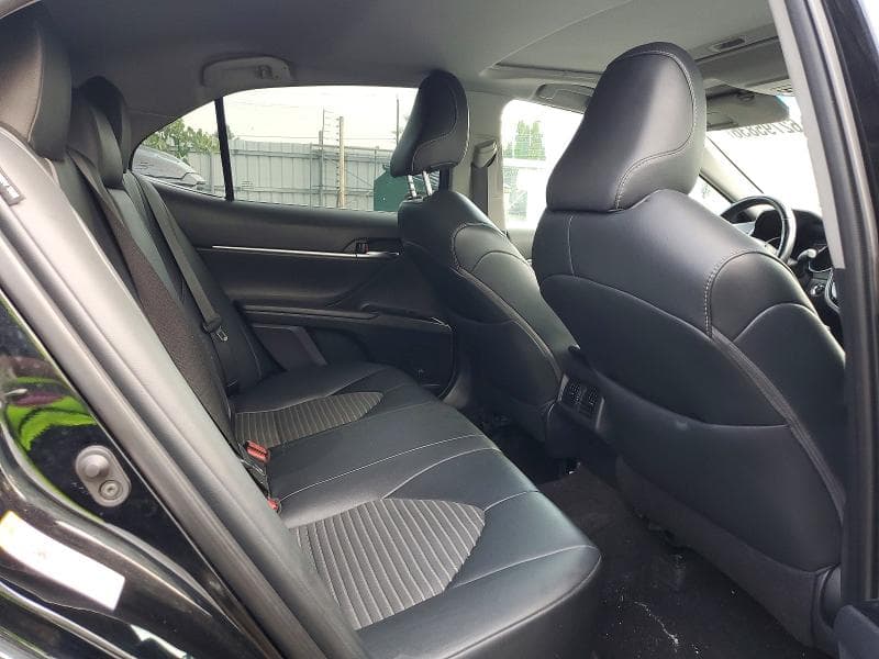 2019 TOYOTA CAMRY 10