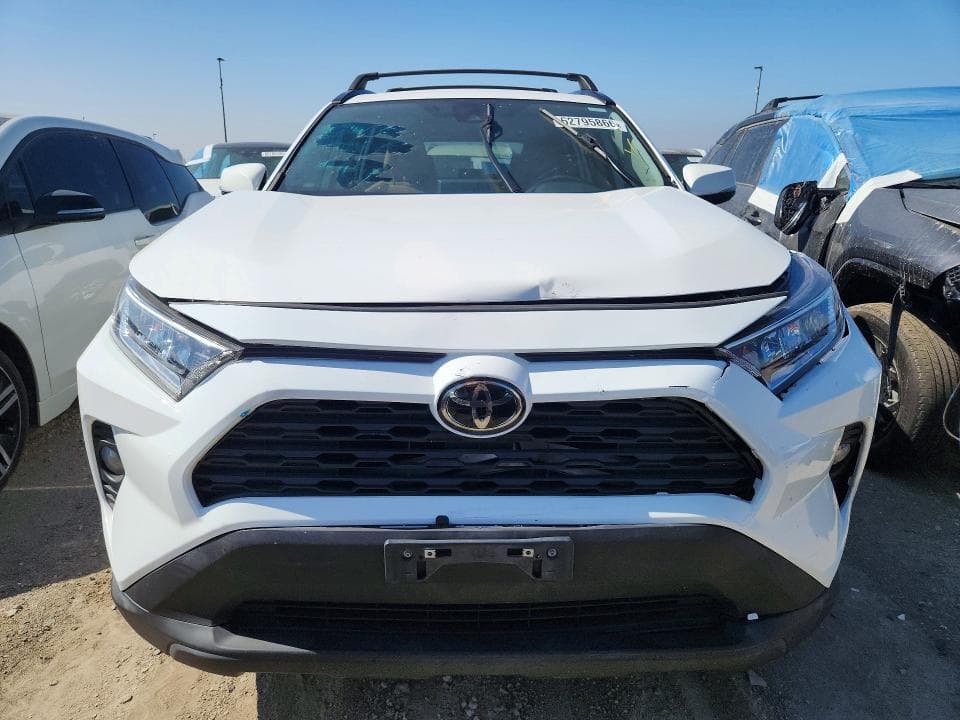 2021 TOYOTA RAV4 XLE 5