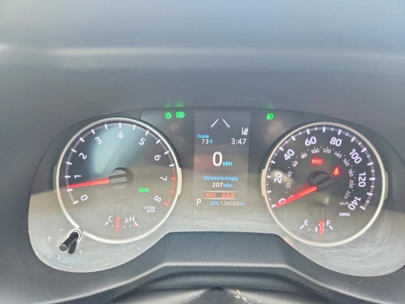 2021 TOYOTA RAV4 XLE 9