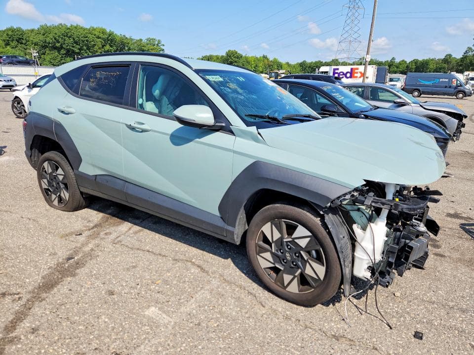 2024 HYUNDAI KONA SEL 4