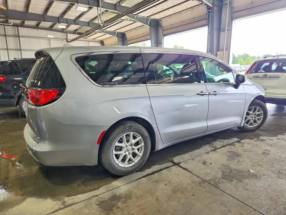 2017 CHRYSLER PACIFICA TOURING 3