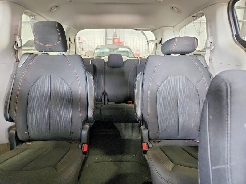 2017 CHRYSLER PACIFICA TOURING 10