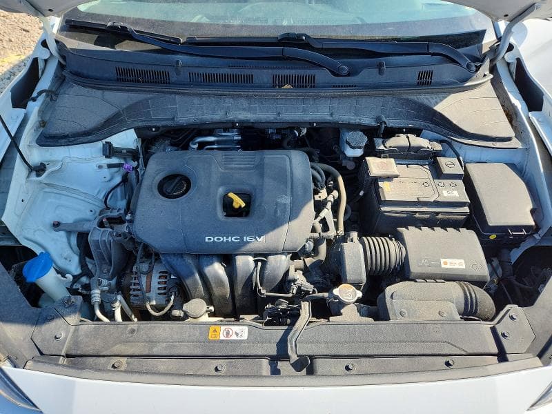 2021 HYUNDAI KONA SE 12