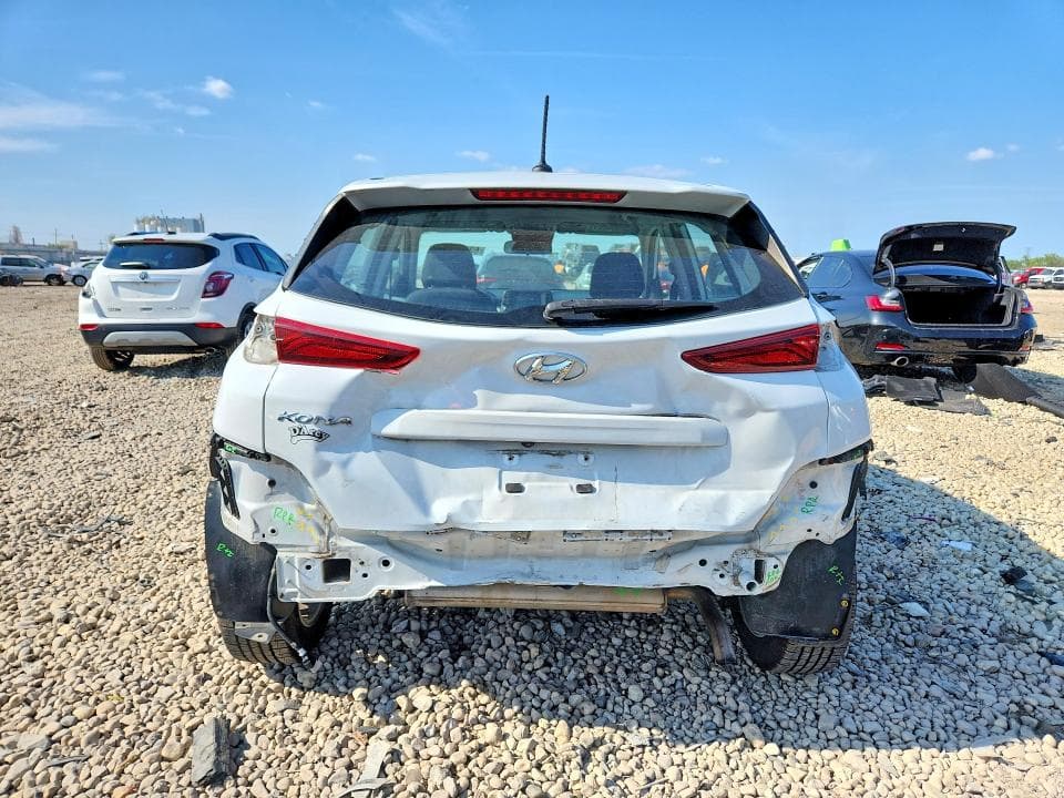 2021 HYUNDAI KONA SE 6