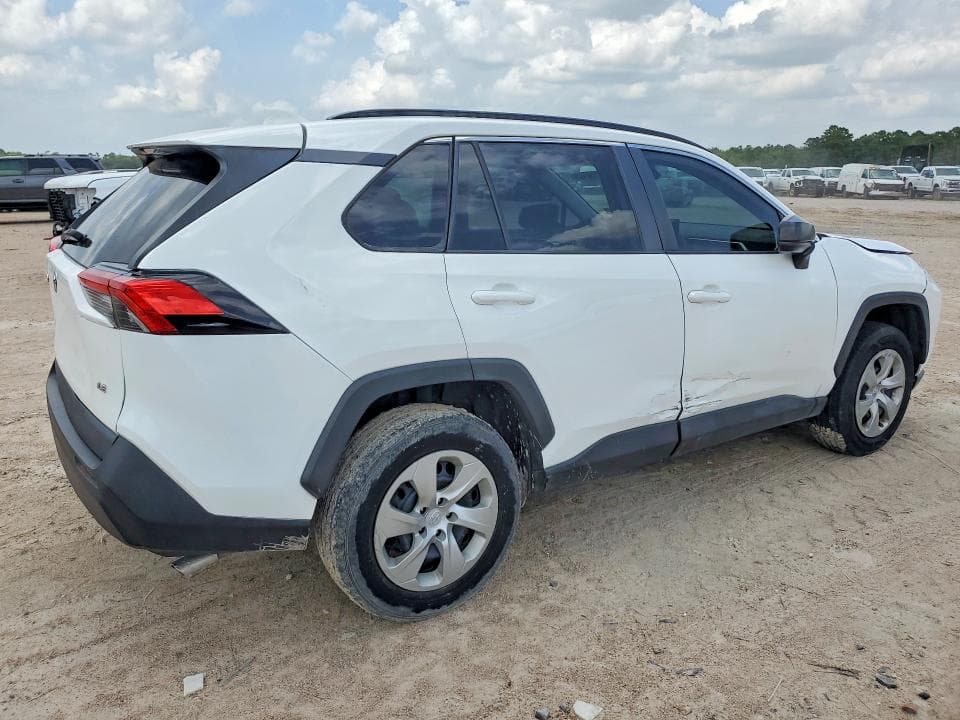 2021 TOYOTA RAV4 LE 3