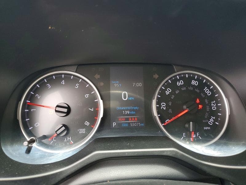 2021 TOYOTA RAV4 LE 9