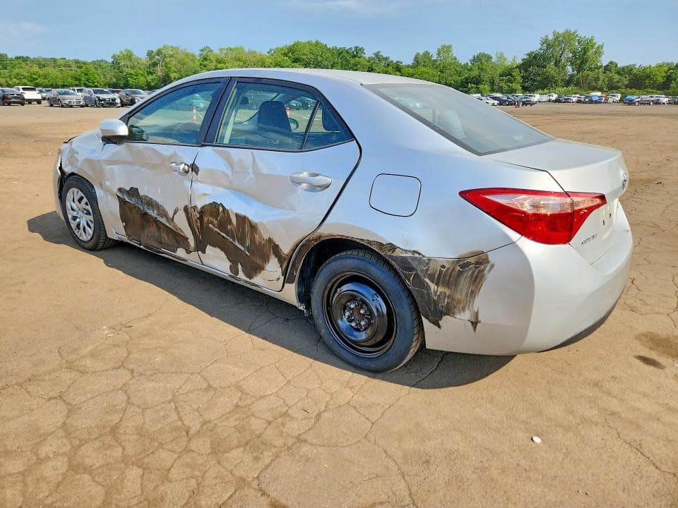 2018 TOYOTA COROLLA LE 2