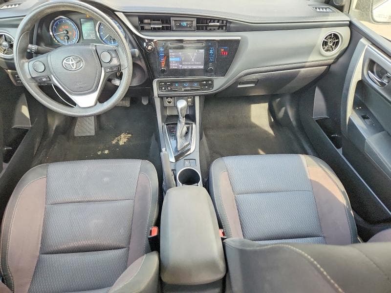 2018 TOYOTA COROLLA LE 8