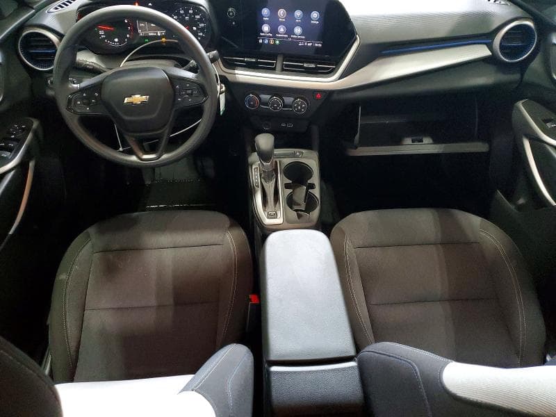 2024 CHEVROLET TRAX LS 8