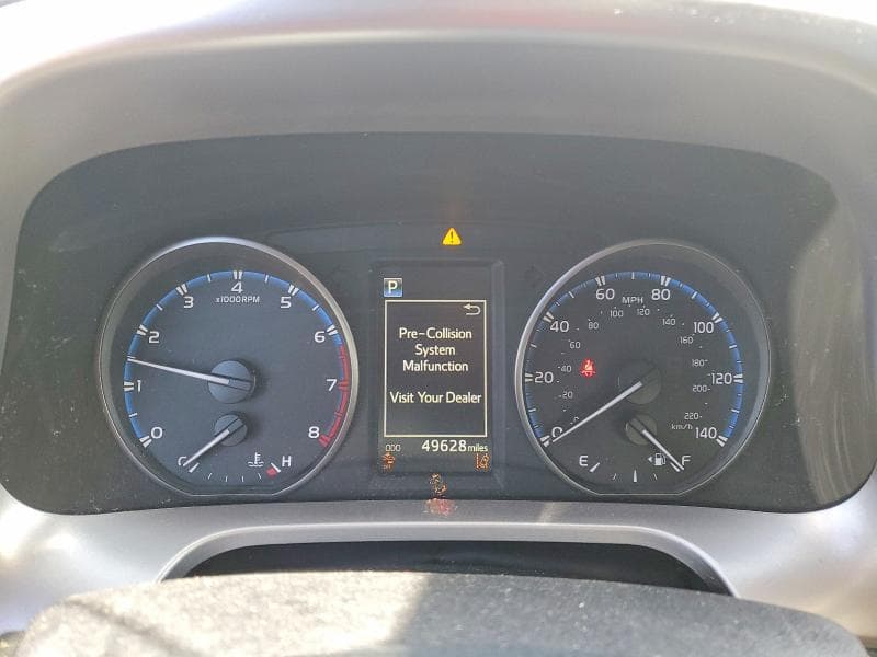 2017 TOYOTA RAV4 XLE 9