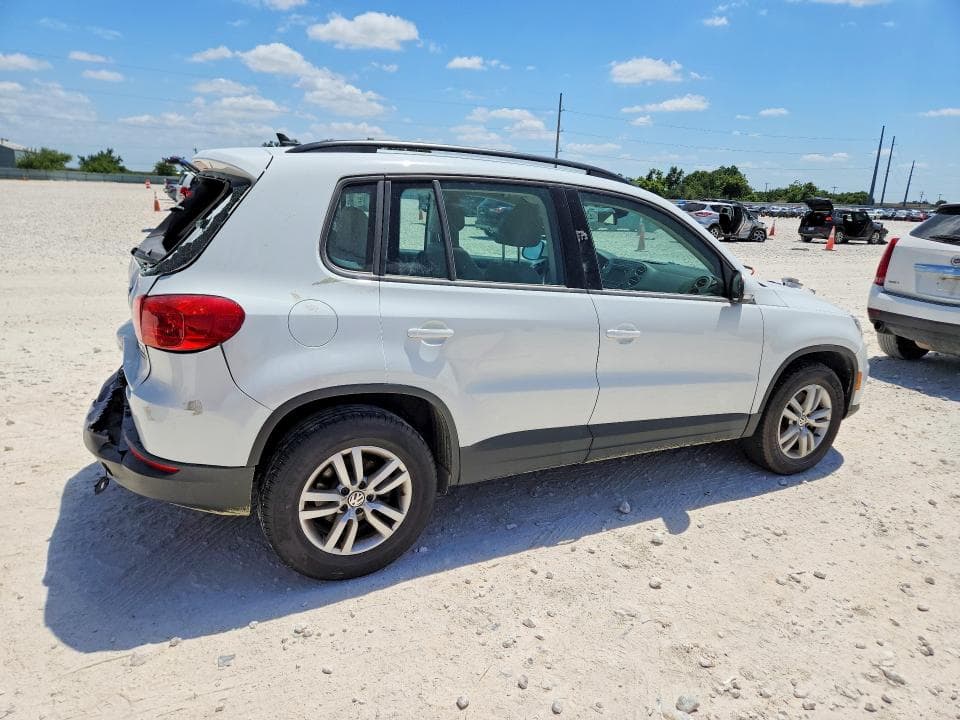 2017 VOLKSWAGEN TIGUAN S 3