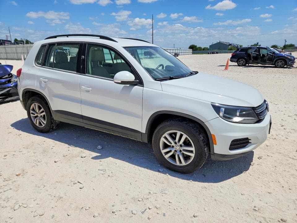 2017 VOLKSWAGEN TIGUAN S 4