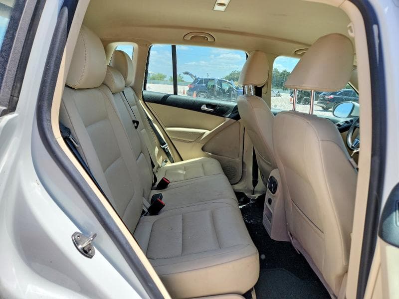 2017 VOLKSWAGEN TIGUAN S 10